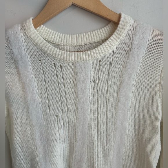 Commense Cream Sweater - Picture 2 of 3